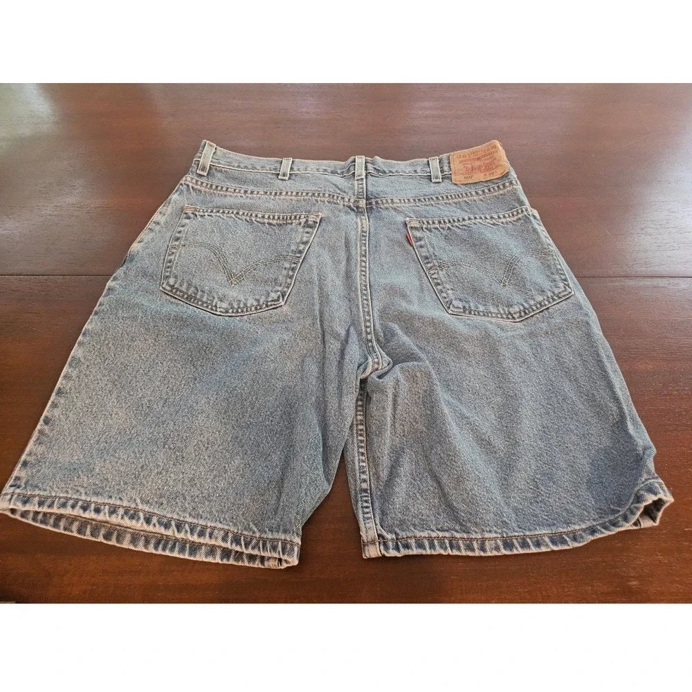 Levi's 550 Relaxed Fit Denim Shorts Mens 38 Blue Light Wash Jean Shorts